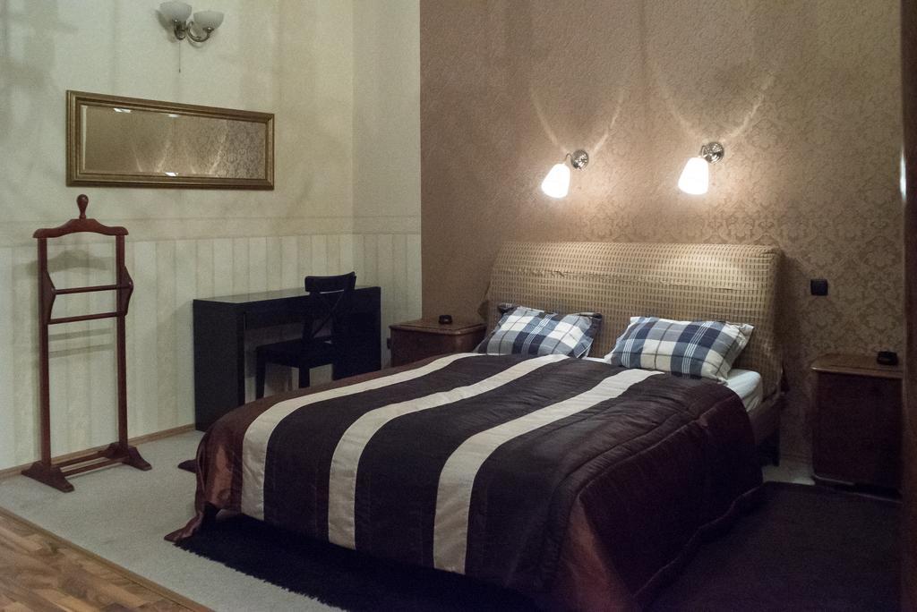 Apartament Inviting Flat In The Heart Of Town *